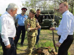 Останки 36 советских солдат нашли поисковики в Матвеево-Курганском районе
