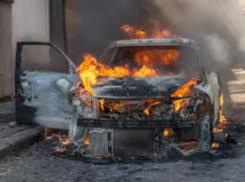 Экс-министр обороны Украины предложил террористам атаковать Таганрог