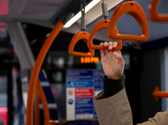 Таганрожец получил травмы при поездке в общественном транспорте