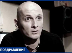 Сегодня 45 лет исполняется режиссеру и композитору из Таганрога Валерию Полиенко