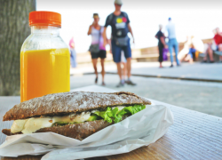 Вода, чай, кофе: что будет, если запивать еду — объяснил таганрогский медик