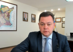 На какие вопросы ответил глава Администрации Таганрога? 