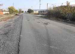 В Сады-1 в Таганроге новая дорога начала разрушаться