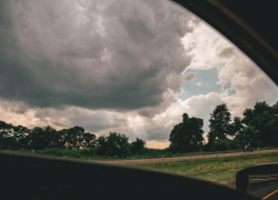 МЧС объявило штормовое предупреждение - таганрожцам стоит быть осторожными