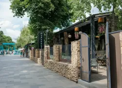 Один из любимых ресторанов таганрожцев оказался банкротом