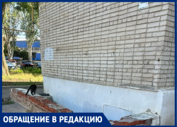 "Кормят обещаниями": таганрожцев снова топит в злосчастном доме на Толбухина