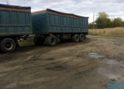 ​​В овраге под Таганрогом нашли зерновоз с мертвым водителем в кабине