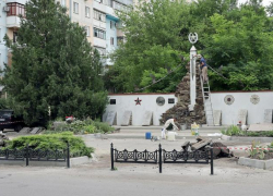 В Таганроге обновили мемориал «Чёрный тюльпан», но обещанный сквер до сих пор не сделали