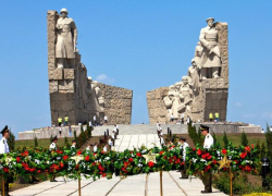 Открыли Аллею воинской славы и доблести на «Самбекских высотах»