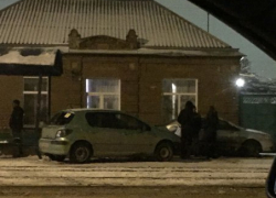В Таганроге легковушка протаранила дом