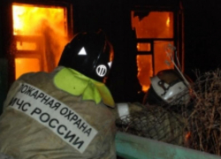 Частный дом, автомобиль, гараж – пожар в Таганроге не оставил ничего