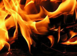 Таганрожец пытался самостоятельно потушить пожар и получил сильные ожоги