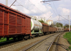 В Таганроге подростка ударило током высокого напряжения при подъеме на грузовой вагон