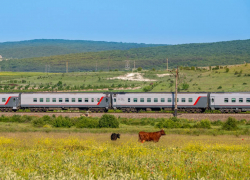 Поезд из Таганрога в Крым увеличен на 5 вагонов