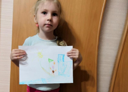 Юля Кардаильская нарисовала плывущего к лету капитана на яхте