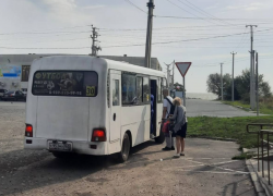 До конечных не доезжают: таганрогские автобусы сокращают свои маршруты