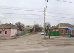 На 2 месяца закрыли улицу Таганрога из-за ремонта коллектора