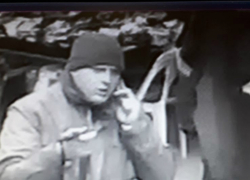 В Таганроге на рынке «Березка»  мужчина обворовал женщину и попал на видео