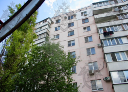 Почему 5-летний мальчик выпал с 8 этажа - подробности трагедии в Таганроге