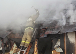 Дачный дом полыхал адским пламенем под Таганрогом