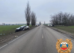 Массовая авария с “перевёртышем” замедлила движение на трассе под Таганрогом