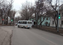 Всё для безопасности: в Таганроге километровая пробка вызвана новым светофором