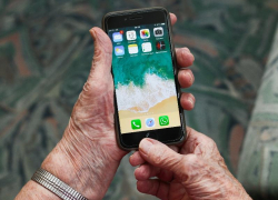  74-летняя пенсионерка из Неклиновского района установила приложение и потеряла 1.6 млн руб