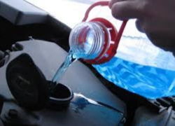 Предприимчивый бизнесмен из Таганрога «травил» автомобили доверчивых водителей