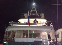 В дорогом турецком  порту припарковалась неопознанная таганрогская "Галактика" 