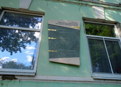 Бунт брата и сестры Парнох: от таганрогского дворика до парижского «Трокадеро» 
