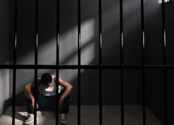 Сотрудники полиции задержали несовершеннолетнего закладчика в Таганроге 