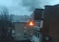 В Таганроге на Пальмиро Тольятти сгорела квартира в многоэтажке
