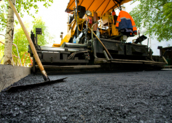  На ремонт дороги Ростов – Таганрог выделят почти 300 млн рублей 