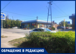 Благоустройство спит, машины бьются: таганрожцы требуют установить лежачего полицейского на 2-й Советской