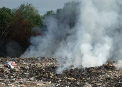 В Таганроге нашли место горящему мусору со свалки на Николаевском шоссе