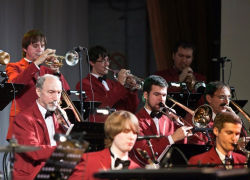 Джазовая страсть не имеет границ: таганрожцев приглашают насладиться оркестром им. Кима Назаретова 