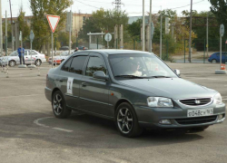 Таганрогские таксисты отметили День автомобилиста