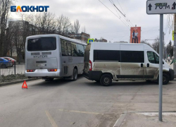«Дзержинка стоит»: утренняя авария вызвала транспортный коллапс