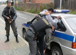 В Таганроге хуторянин со спайсом пытался убежать от полицейской машины