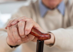 Доставлять пенсии наличными таганрожцам будут теперь только сотрудники «Почты России»