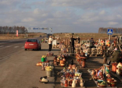 Депутаты объявили войну придорожным торговцам