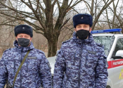 Сотрудники Росгвардии задержали таганрожцев, промышлявших «гоп-стопом»