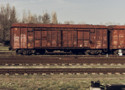 18-летнюю девушку сбил поезд под Таганрогом