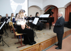 Преподаватель детской музыкальной школы им. П.И. Чайковского получил премию губернатора 