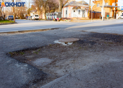 Власти обещают два года гарантии на ремонт дороги, только водители Таганрога в это не верят