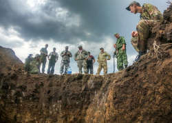 Поисковики "Миус-Фронта" обнаружили немецкий бункер под Таганрогом