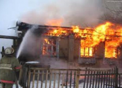 В Таганроге при пожаре пожилой мужчина задохнулся в дыму