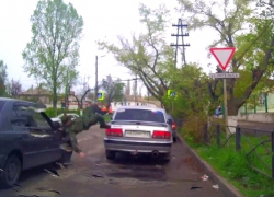 В Таганроге «Хендай Акцент» сбил военного курсанта