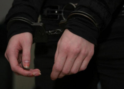 Две взрослые женщины распространяли наркотики в Таганроге