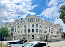 "Директорский дом" в Таганроге сменил безвкусицу на столичный лоск